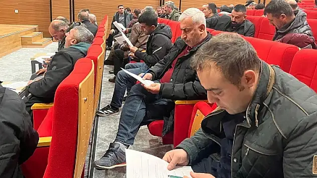 Siirt'te Canlı Hayvan Nakliyeciliği İçin Eğitim ve Sınav Düzenlendi