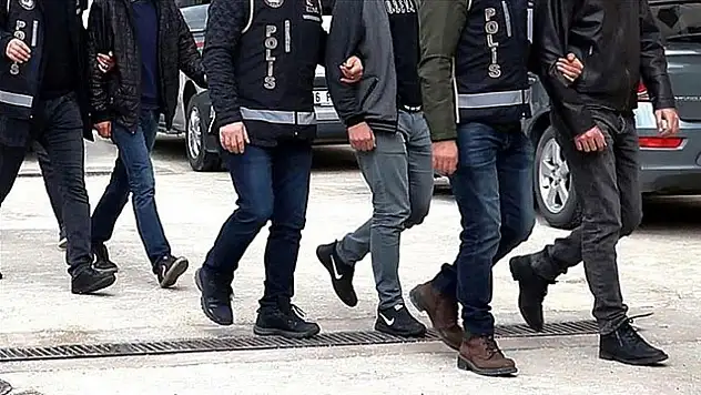 Siirt'te Çok Sayıda Siyasetçi Gözaltına Alındı