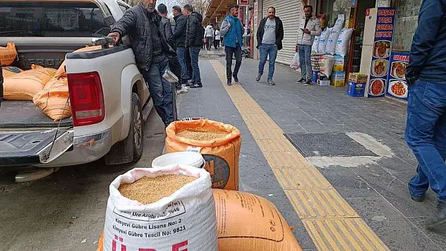 SİİRT'TE FİTRE İÇİN BUĞDAY PİYASADA, KİLOSU 11 TL