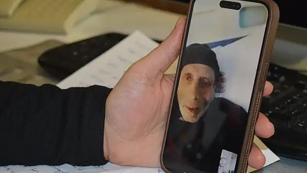 Siirt'te Görev Yapan Filistinli Doktorun Babası İsrail Saldırılarından Kurtuldu, Kanserle Savaşıyor