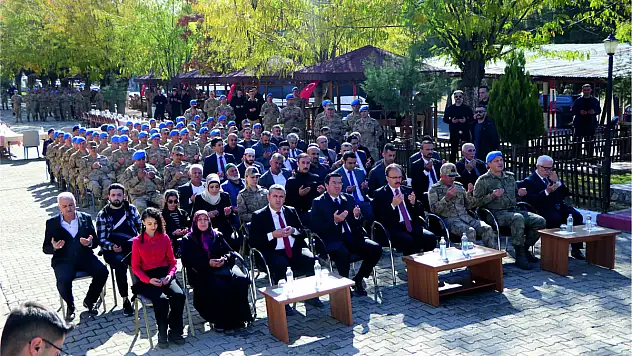 Siirt'te Helikopter Kazasında Şehit Olan 17 Mehmetçik, Dualarla Anıldı