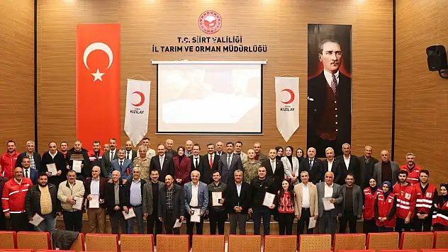 Siirt'te Kan Bağışçılarına Madalyaları Takdim Edildi
