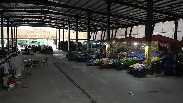 Siirt'te Kapalı Semt Pazarları Boş Kaldı, Pazarcı Esnafı Dertli