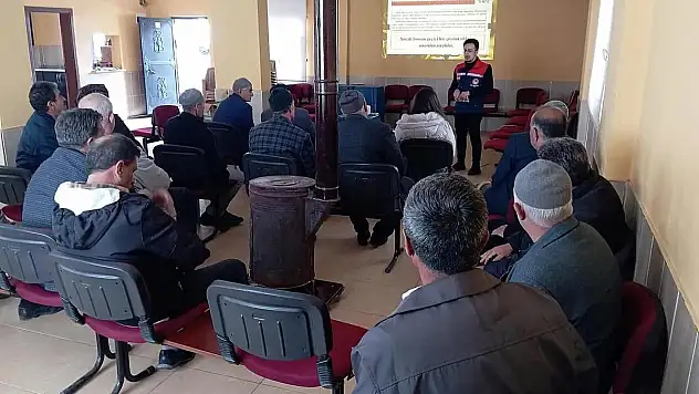 Siirt'te Köylerde Siirt Fıstığı Eğitimi Başladı