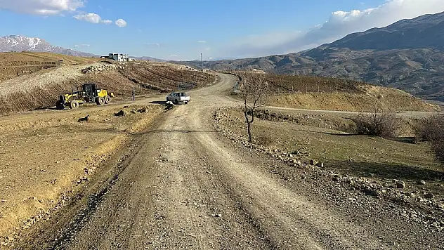 Siirt'te Köylere Yapılan Yatırımlar Sürüyor