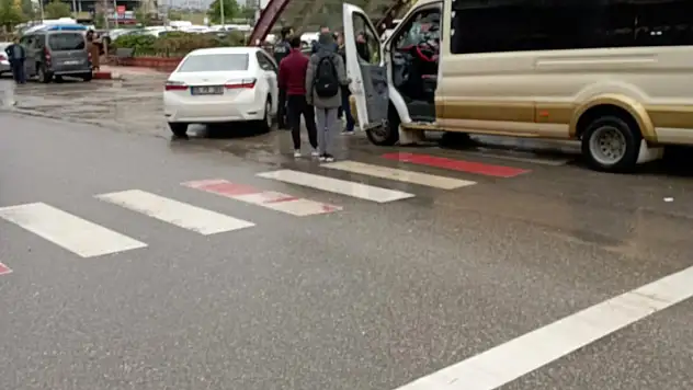 Siirt'te Maddi Hasarlı Kaza