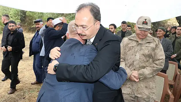 Siirt'te PKK'lı Teröristlerin Şirvan/Daltepe ve Kalkancık Köylerinde Katlettiği 37 Sivil Şehit Dualarla Anıldı