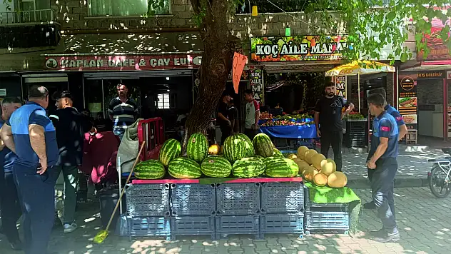 Siirt'te Seyyar Satıcılara Yönelik Denetimler Hız Kesmeden Devam Ediyor