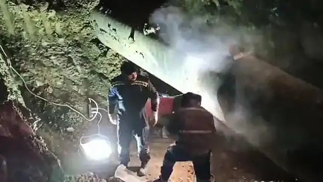 Siirt'te Su Hattında Yaşanan Arıza Giderildi