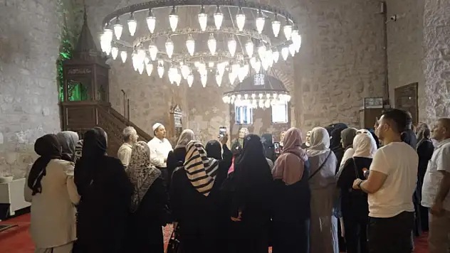 Siirt'te Tarihi Ulu Camiye Ziyaretçi Sayısı Arttı