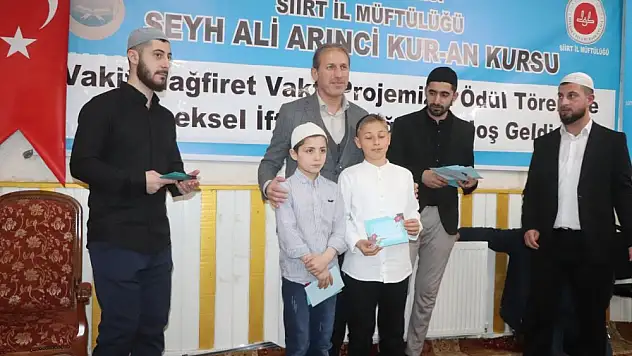 Siirt'te 'Vakit Mağfiret Vakti' Projesi Ödül Töreni ve Geleneksel İftar Programı