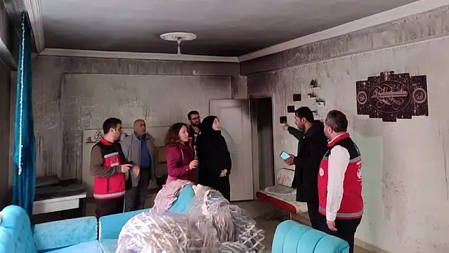 Siirt'te Yangın Mağduru Aileye Devlet Desteği