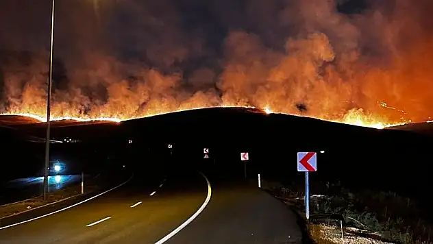 Siirt'te Yangına Müdahale Eden AFAD Personeli Yüksekten Düşerek Yaralandı