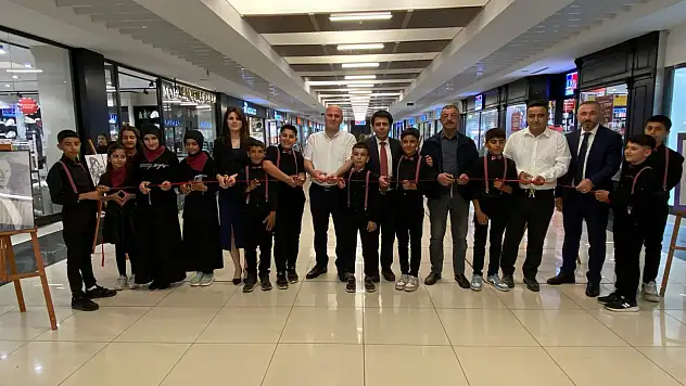 Şirvanlı Öğrenciler Yeteneklerini Resim sergisinde Gösterdi!