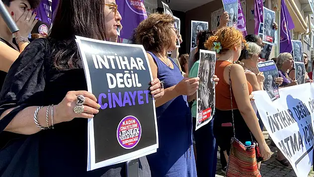 Şüpheli Ölümler İsyan Ettirdi, Kadınlar Sokağa Döküldü