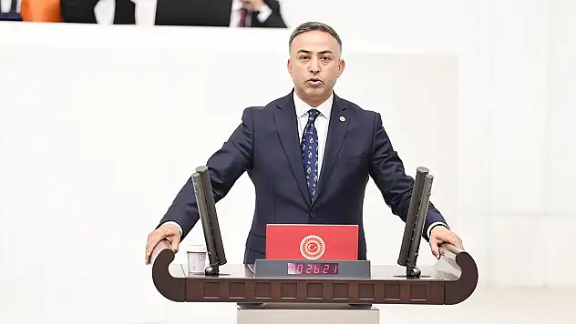 Tahtasız: Depremzedeleri ve Öğrencileri Mağdur Etmeyecek Çözüm Üretilmelidir
