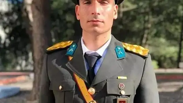 Telefonda Bomba Seslerini Duyan Annesi Panikleyip 'İstifa Et' Dedi: Şehit Altınbaş'ın Yanıtı Yürekleri Dağladı