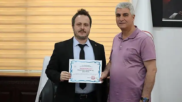 Teşekkür Belgesi, Kalite Destek Müdürü Şener Tanık'ı Onurlandırdı