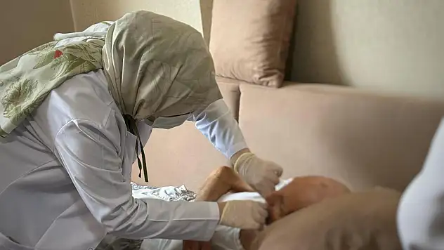 Türkiye'de Bir İlk: Ağız ve Diş Sağlığı Artık Evde Sunuluyor