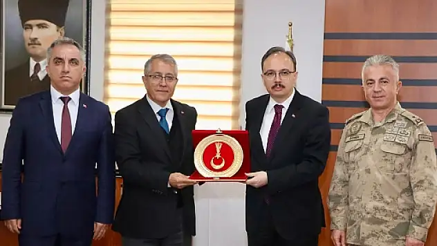 Vali Dr.Kemal Kızılkaya, Jandarma Asayiş Vakfı Heyetini Ağırladı