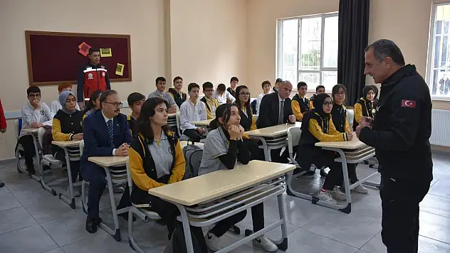 Vali Dr.Kızılkaya, 'Deprem Anı ve Tahliye Tatbikatına' Katıldı