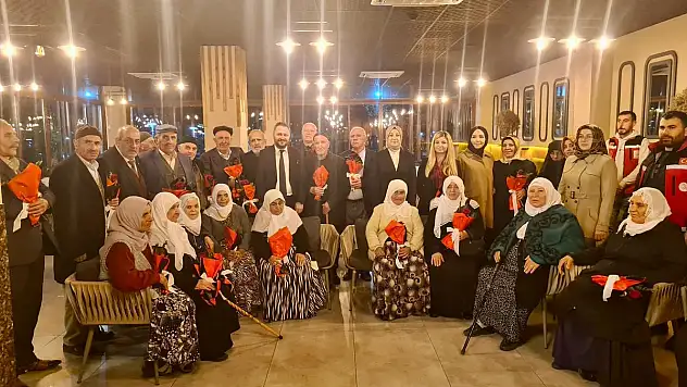 Vali Eşi Nurten Kızılkaya, Yaşlılarla İftar Sofrasında Bir Araya Geldi