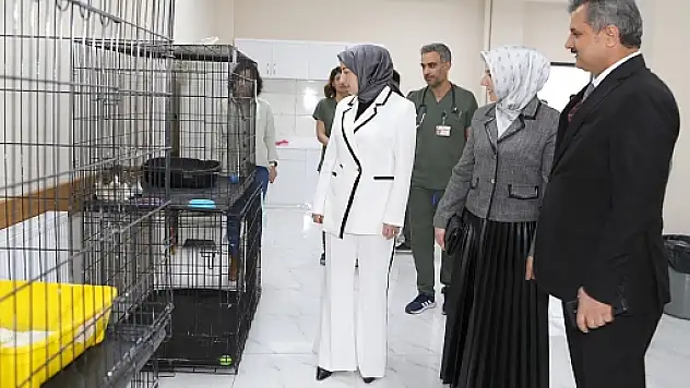 Vali Eşi Nurten Kızılkaya'dan Hayvan Hastanesine Ziyaret