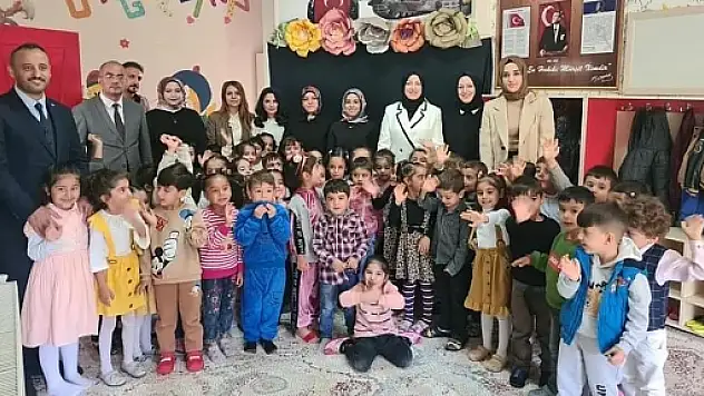 Vali Eşi Nurten Kızılkaya'dan Kurslara Ziyaret