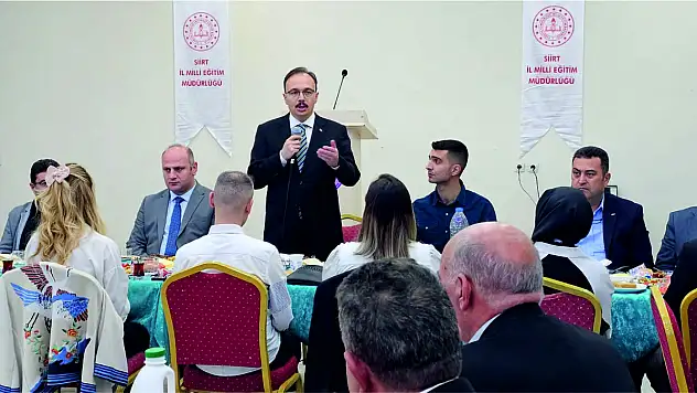 Vali Kızılkaya, Okul Müdürleri ve İl Milli Eğitim Yöneticileri İle İftar Programında Buluştu
