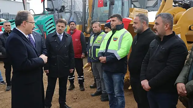 Vali Kızılkaya'dan 'Asfalt Plenti ve Taş Kırma Tesisine Ziyaret