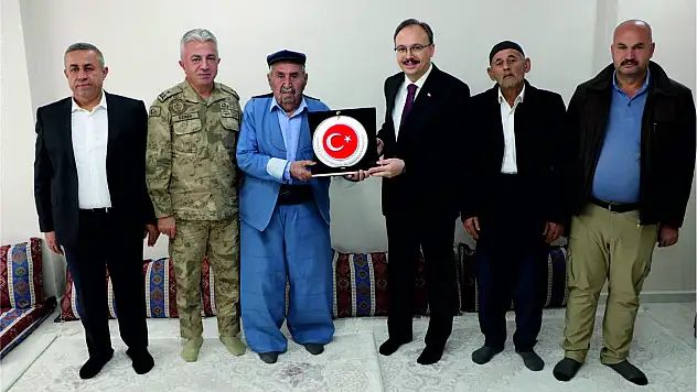 Vali Kızılkaya'dan Emekli Güvenlik Korucusuna Ziyaret