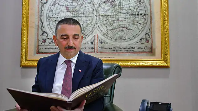 Vali Osman Hacıbektaşoğlu'ndan Siirt Gazetesine Kutlama