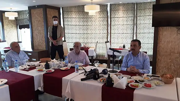 VALİ VE BELEDİYE BAŞKAN VEKİLİ OSMAN HACI BEKTAŞOĞLU: 'SİİRT'İN SORUNLARINI ÇÖZMEK İÇİN EL BİRLİĞİYLE ÇALIŞACAĞIZ'