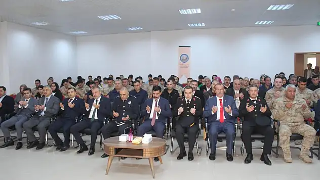 Veysel Karani Çok Programlı Anadolu Lisesinde '18 Mart Çanakkale Zaferi ve Şehitleri Anma Günü' Programı