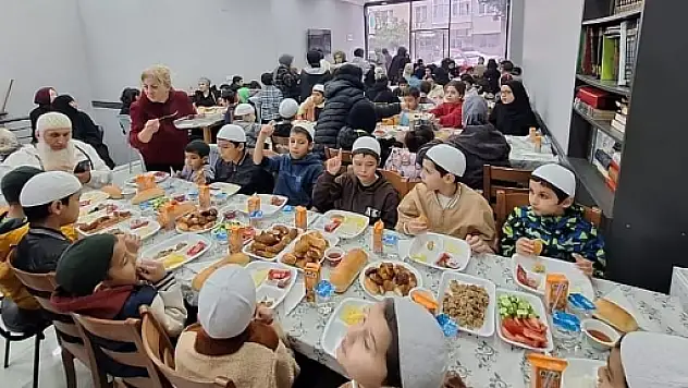 Yalova Siirt Vakfı, Yetim Çocukları ve Ailelerini Kahvaltıda Buluşturdu