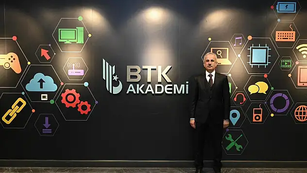 Yapay Zeka Eğitimleri Artık Cepte