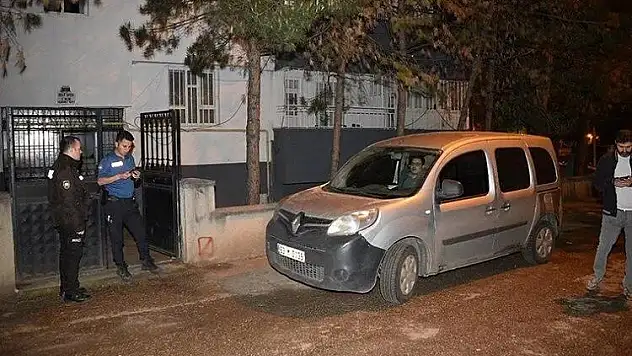 Yeni Doğan Bebek Sokağa Terk Edildi
