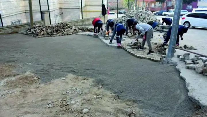 Siirt Belediyesi Fen İşleri Müdürlüğü Çalışmalarına Devam Ediyor