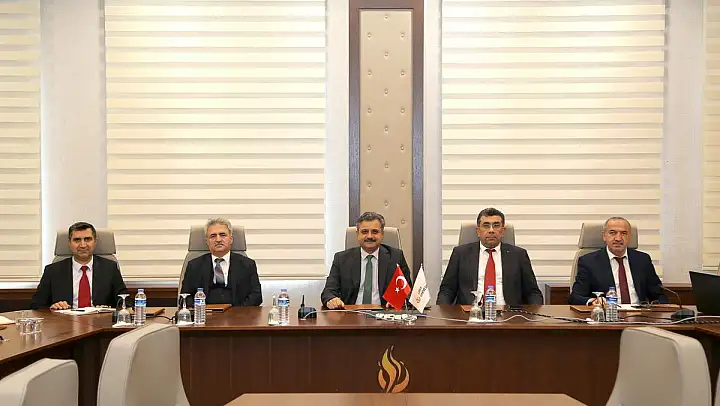 Siirt Üniversitesinde Akademik Dergi Odak Toplantısı Yapıldı
