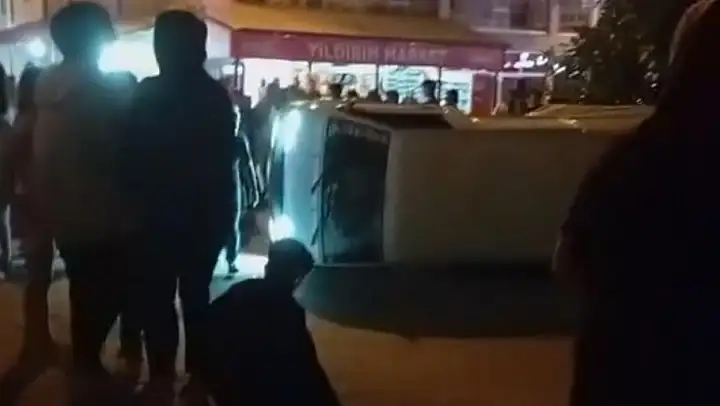Siirt'te Transit Devrildi: 1 Yaralı