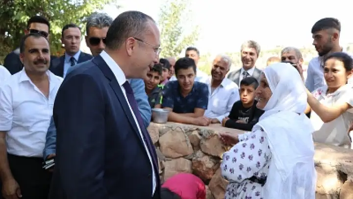 VALİ ALİ FUAT ATİK, MEYDANDERE KÖYÜ ETKİNLİKLERİNE KATILDI