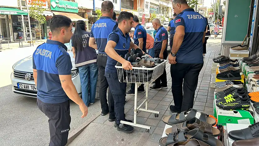 Kurtalan Belediyesi'nden Kaldırım İşgallerine Geçit Yok