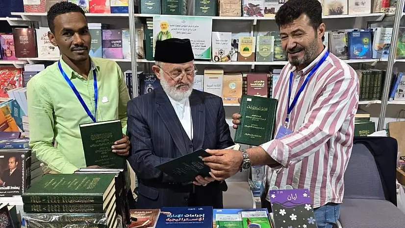 Prof.Dr.Geylani Umman Kitap Fuarına Katıldı