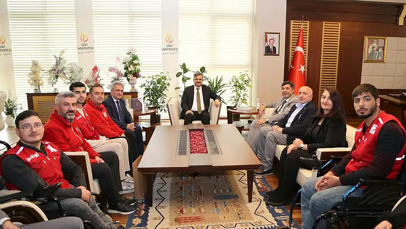 Siirt Kızılay Ekibinden Prof.Dr.Şındak'a Ziyaret