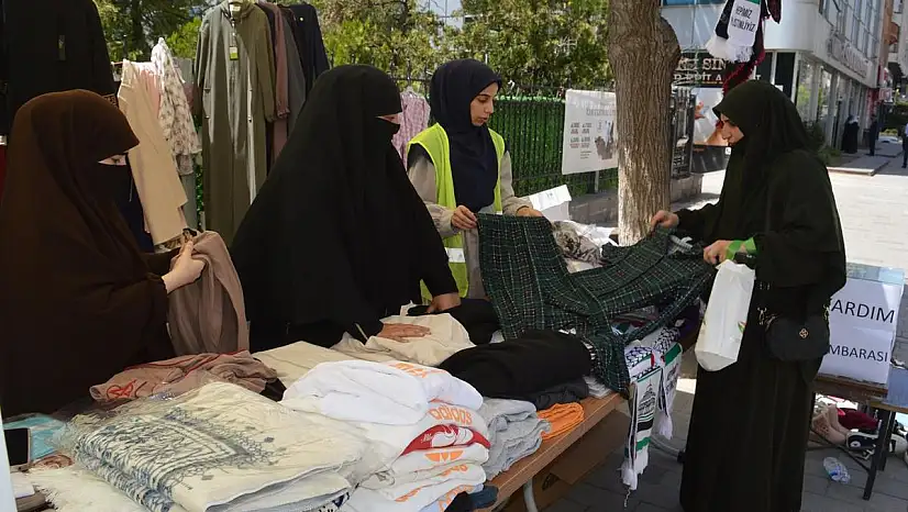 Siirt Umut Kervanı'ndan Yetimler İçin Hayır Kermesi