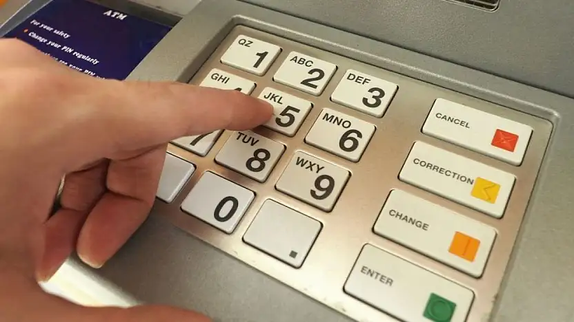 81 İlde Zorunlu Şifre Güncellemesi: ATM Kullanan Herkes Bu Uyarıyla Karşılaşacak
