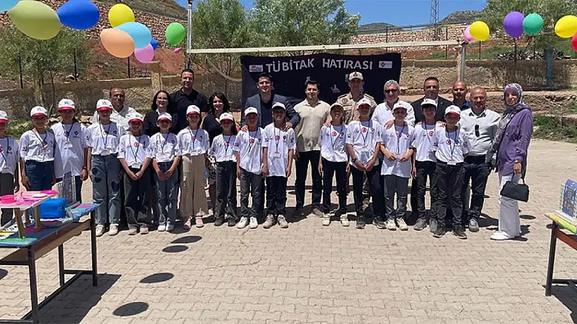 Eruh'ta Bilim Şenliği Gibi TÜBİTAK Etkinliği: Kaymakam Şenay'dan Öğrencilere ve Öğretmenlere Tam Not