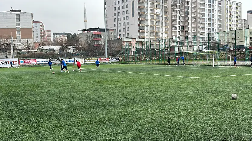 Kurtalanspor'da Sessizlik: BAL Ligi Öncesi Büyük Endişe