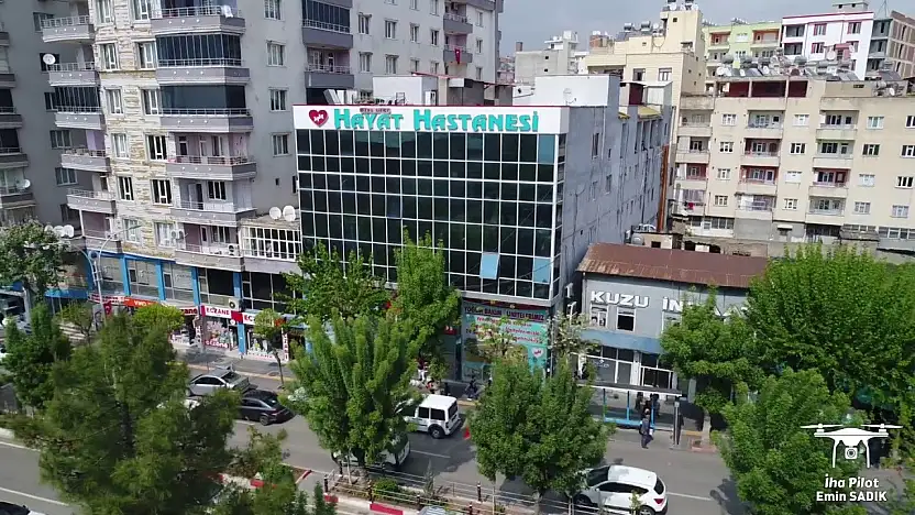 Özel Siirt Hayat Hastanesi Doğumhane Kadrosunu Güçlendirdi: 2 Deneyimli Ebe Göreve Başladı