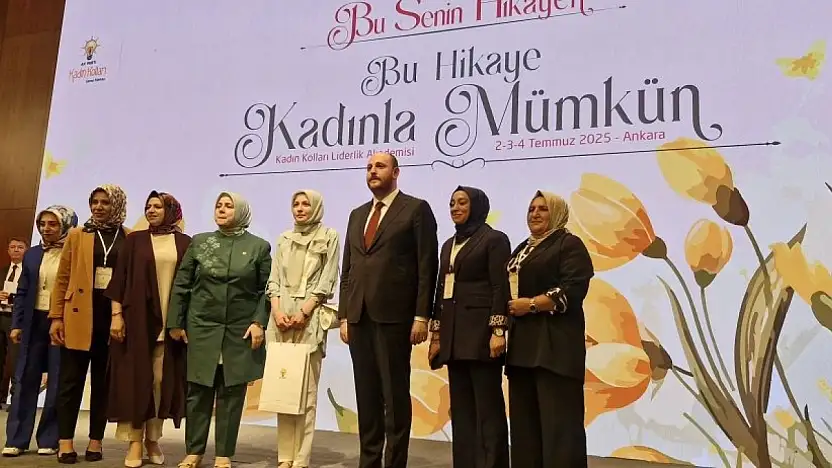 Siirt AK Parti Kadın Kolları Türkiye Üçüncüsü Oldu